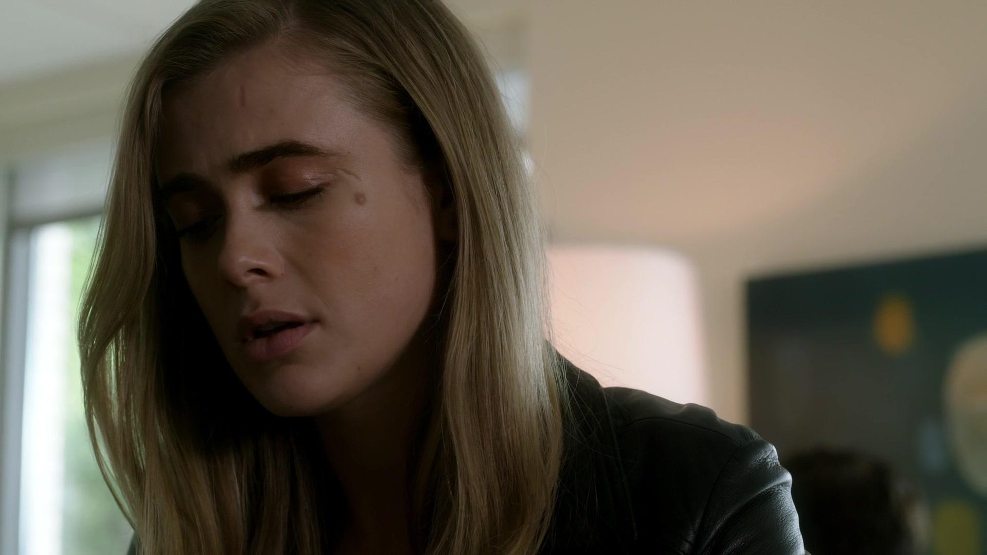 1x06_0444.jpg