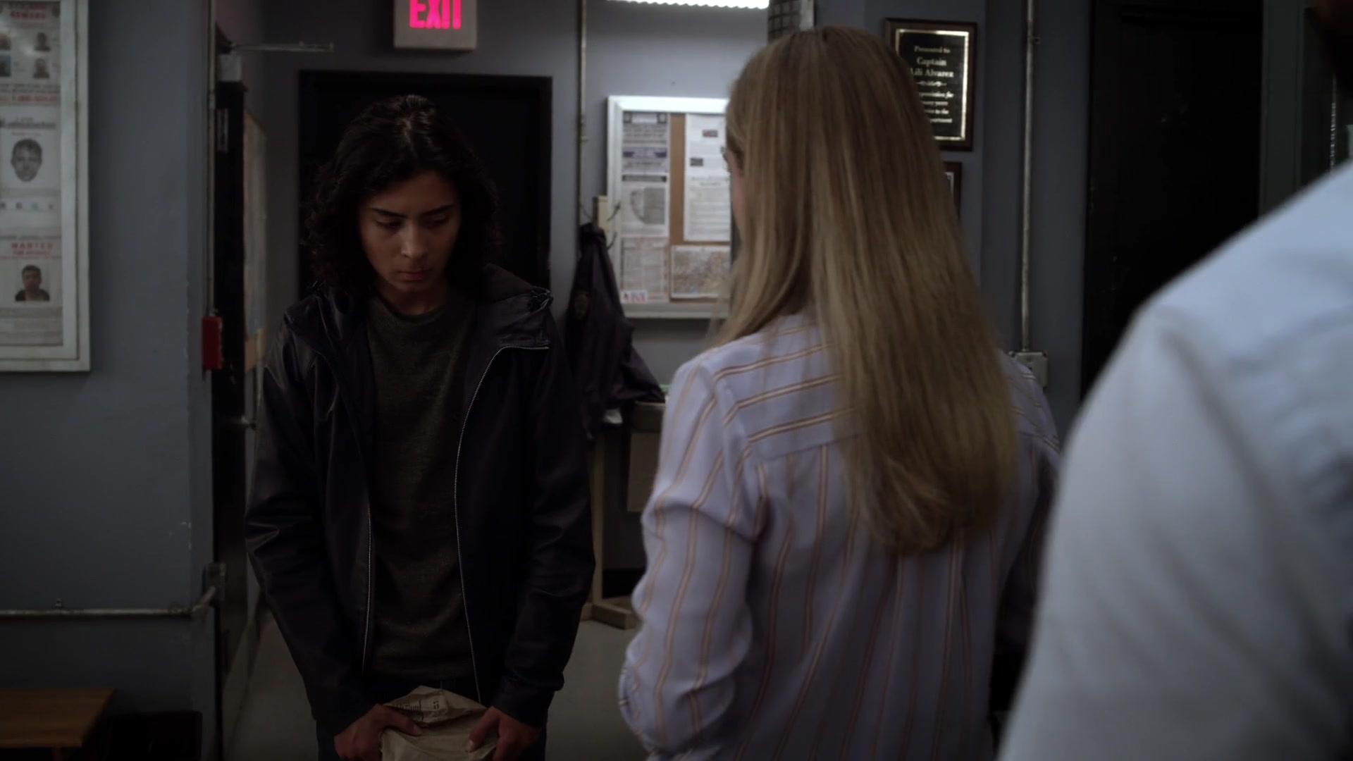 1x07_1211.jpg