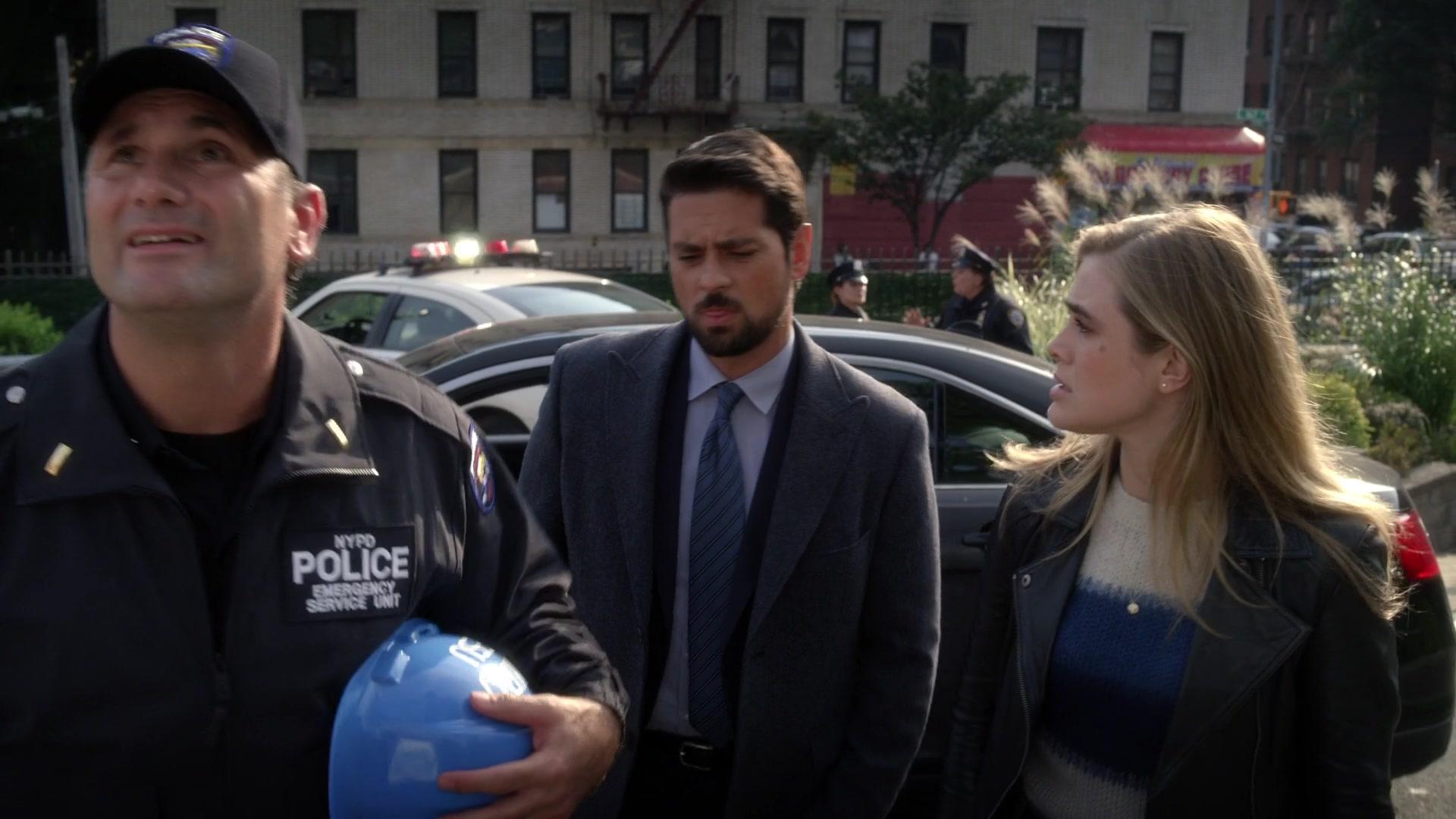 1x08_0437.jpg