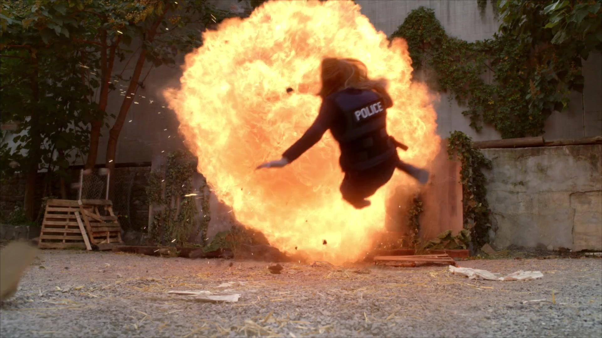 1x09_1208.jpg