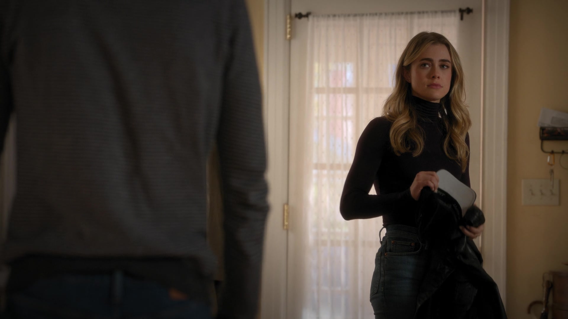 Manifest_S04E01_Touch-and-Go_1080p_NF_WEB-DL_DDP5_1_H_264-SMURF_000193.jpg