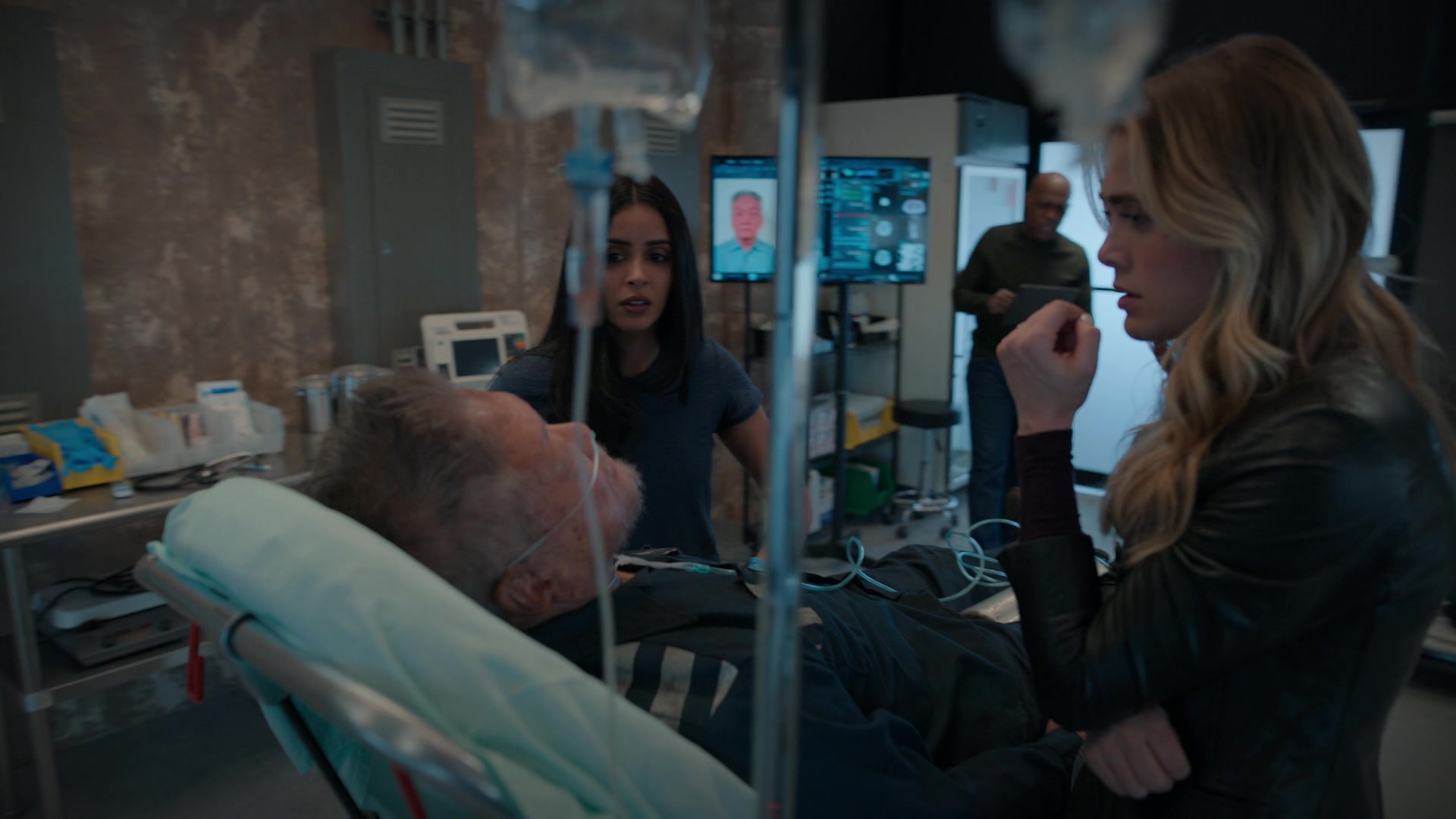 Manifest_S04E01_Touch-and-Go_1080p_NF_WEB-DL_DDP5_1_H_264-SMURF_000441.jpg