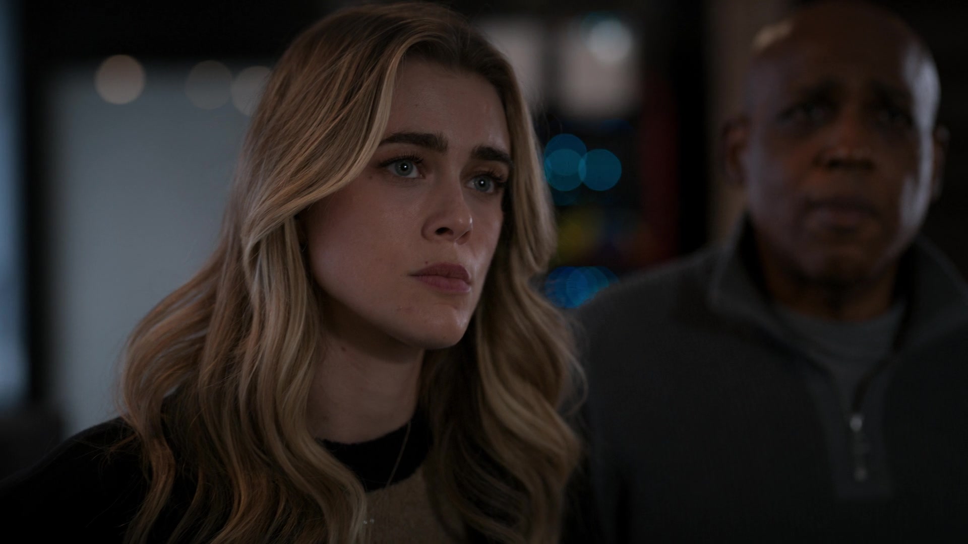 Manifest_S04E02_All-Call_1080p_NF_WEB-DL_DDP5_1_H_264-SMURF_000858.jpg