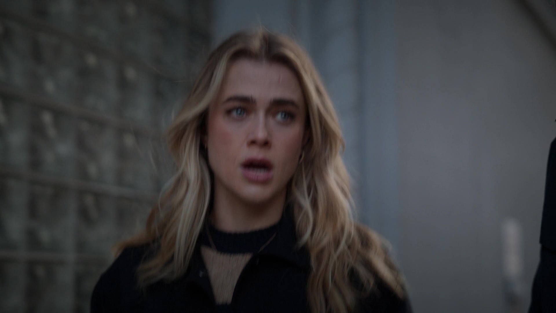 Manifest_S04E02_All-Call_1080p_NF_WEB-DL_DDP5_1_H_264-SMURF_000965.jpg
