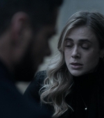Manifest_S04E02_All-Call_1080p_NF_WEB-DL_DDP5_1_H_264-SMURF_000383.jpg