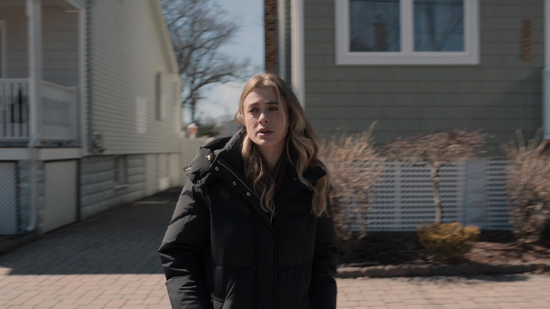 Manifest_S04E07_Romeo_1080p_NF_WEB-DL_DDP5_1_H_264-SMURF_000288.jpg