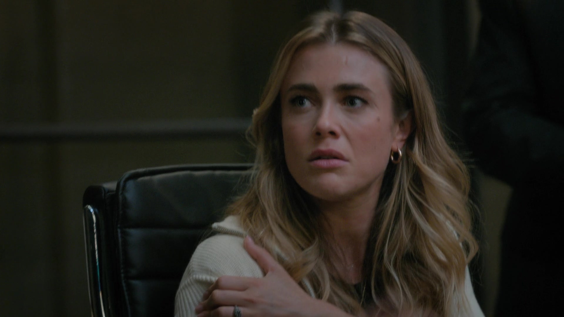 Manifest_S04E12_1080p_WEB_H264-CAKES_000272.jpg