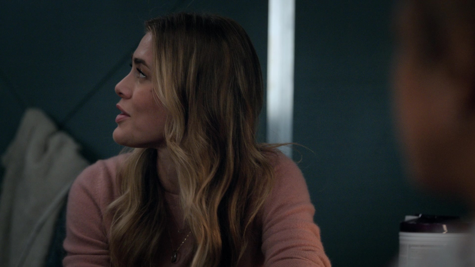 Manifest_S04E14_1080p_WEB_H264-CAKES_000793.jpg