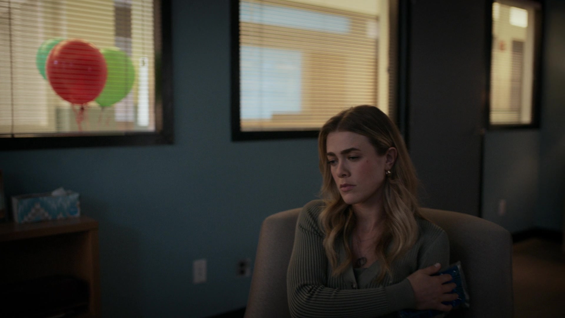 Manifest_S04E18_1080p_WEB_H264-CAKES_000623.jpg