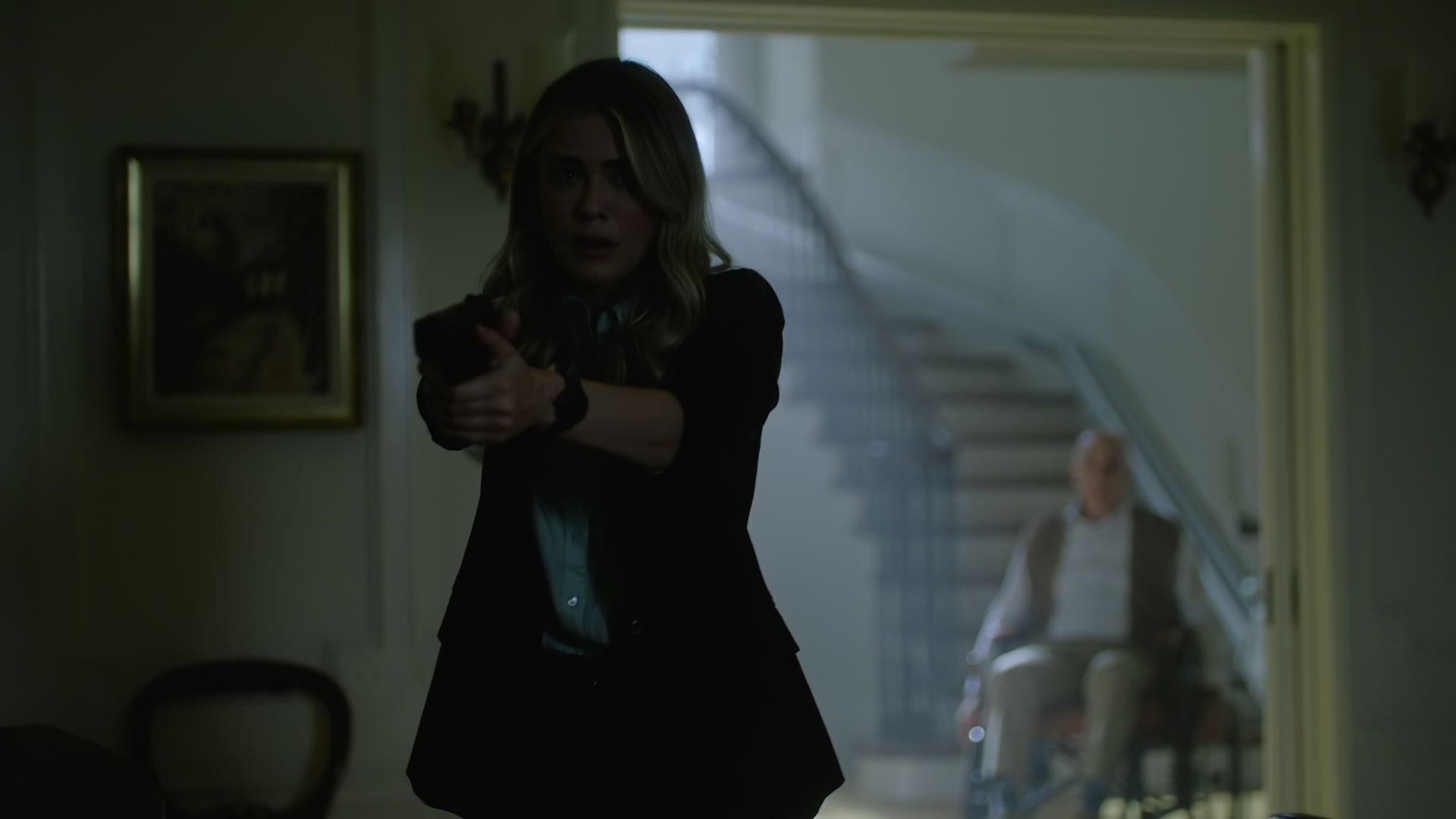 1x02_2236.jpg