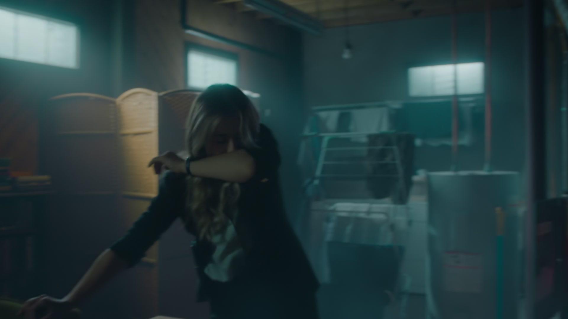 1x02_2367.jpg
