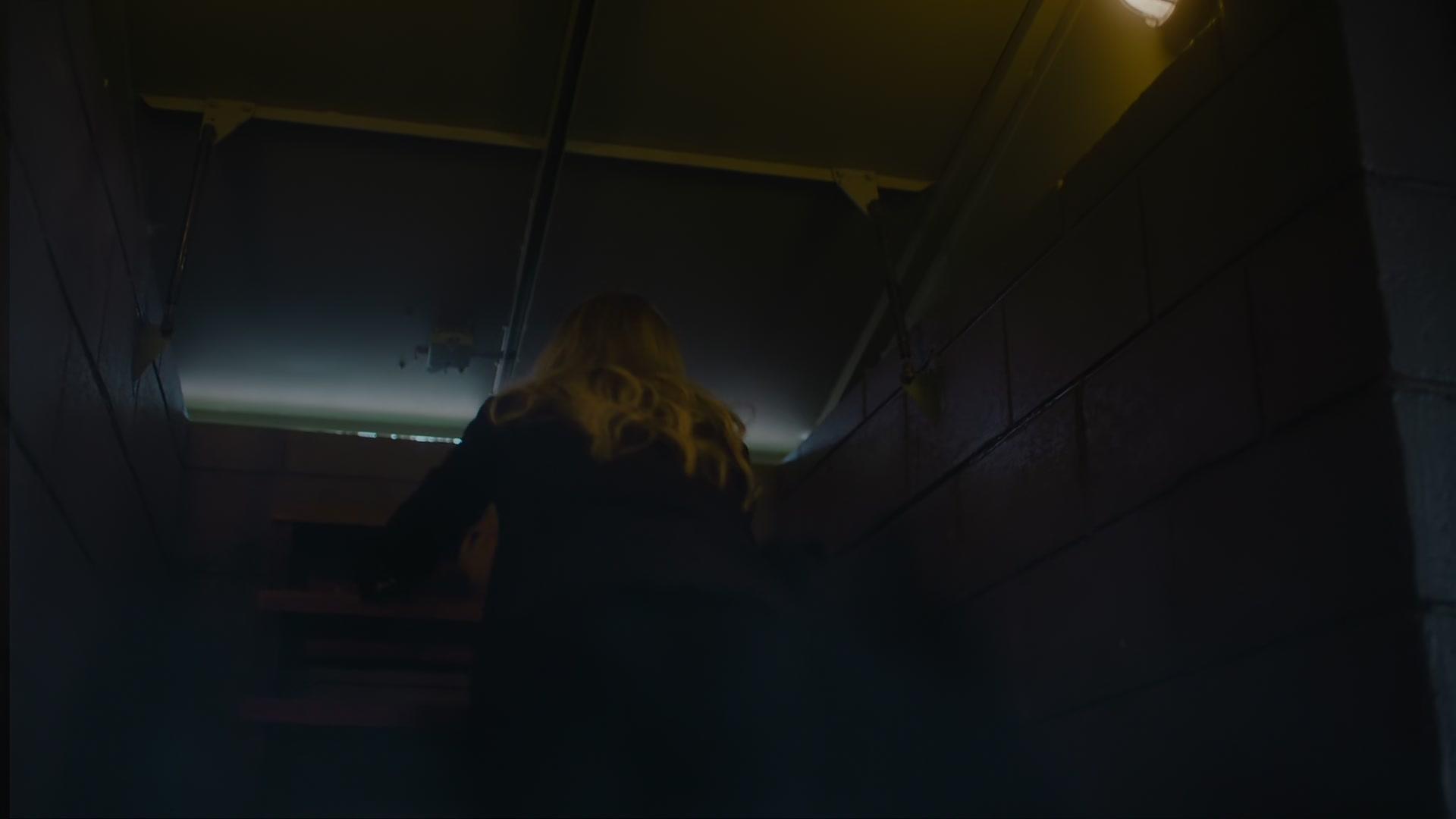 1x02_2391.jpg