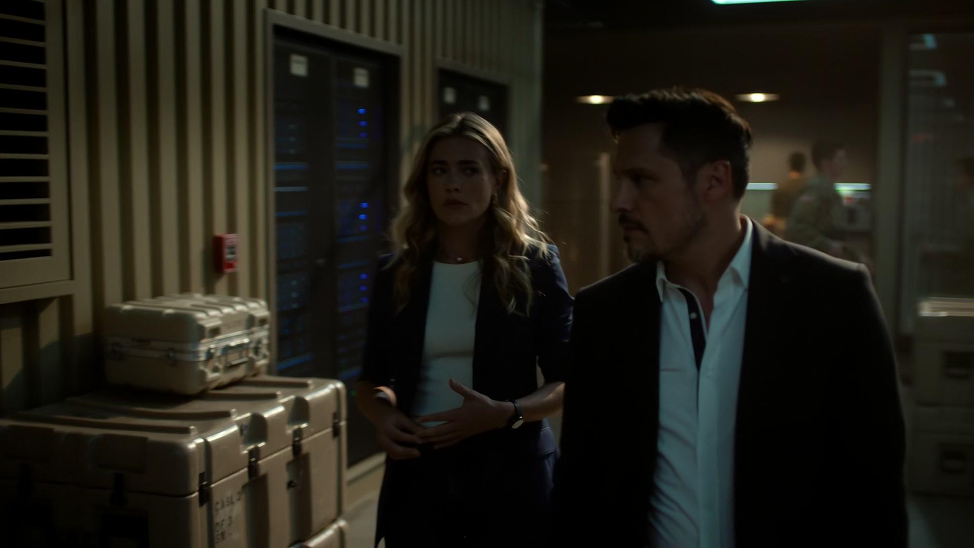 1x02_2718.jpg
