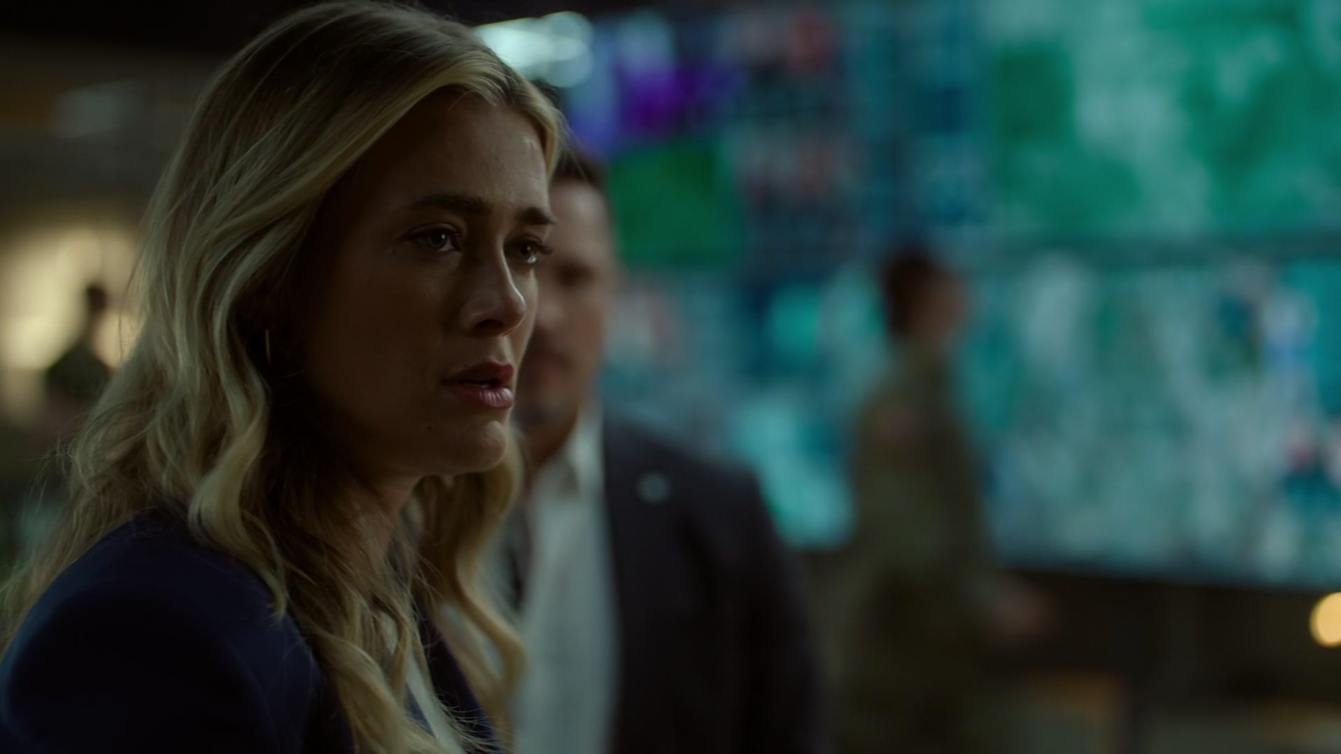 1x02_2726.jpg