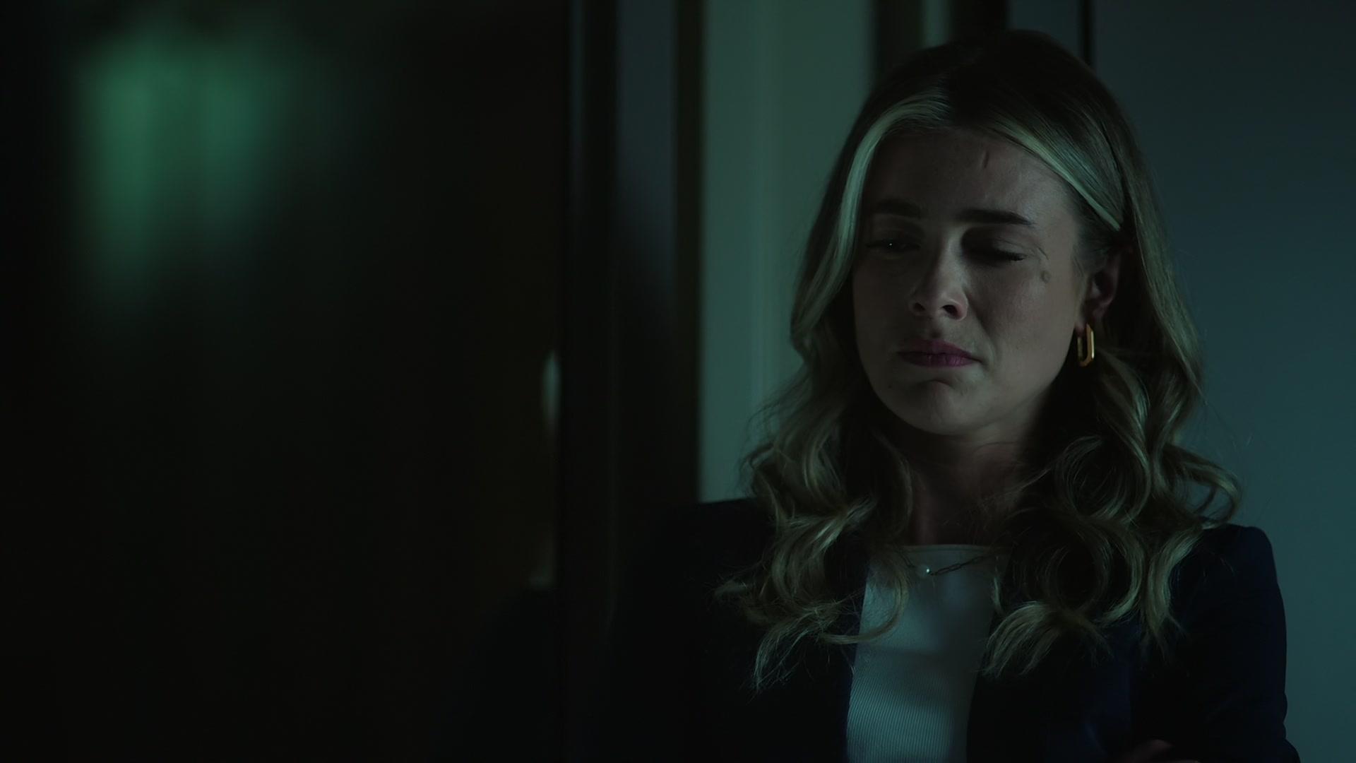 1x02_2892.jpg