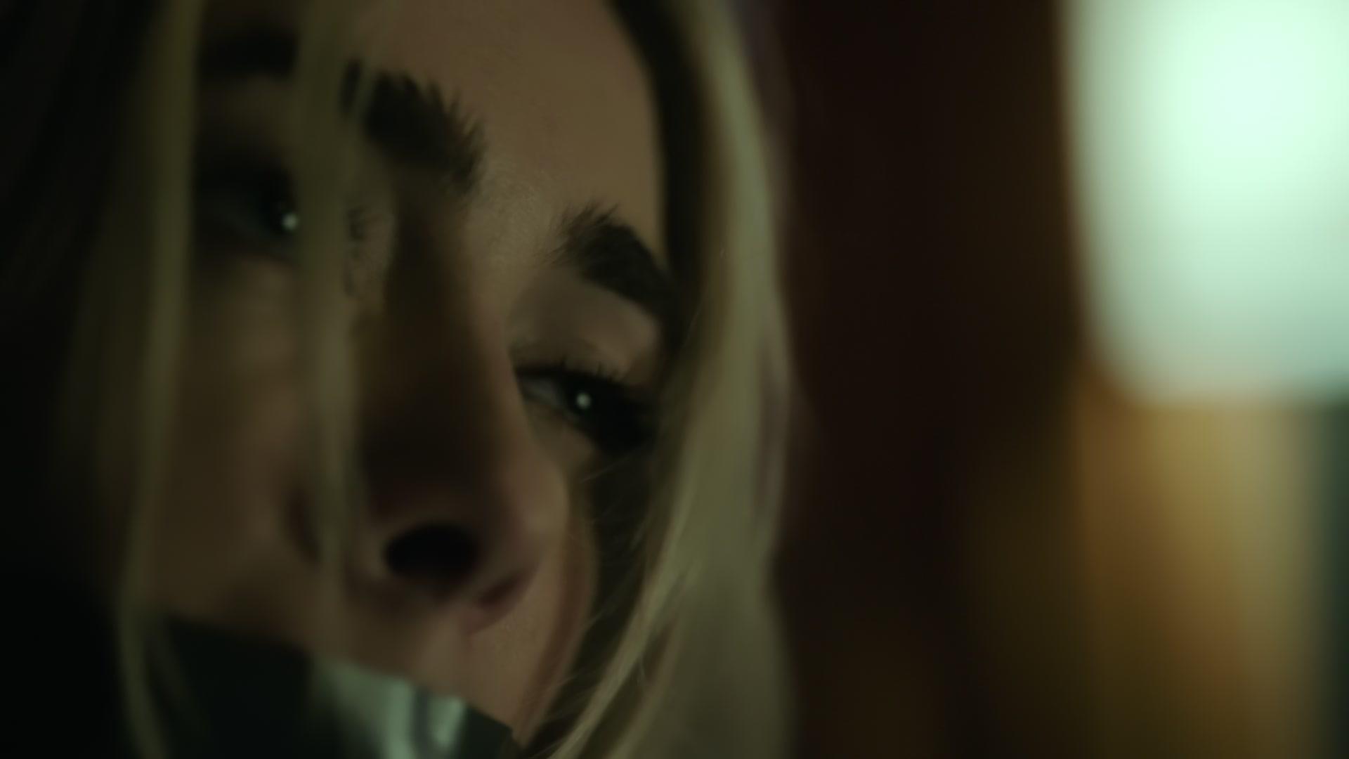 1x04_1975.jpg