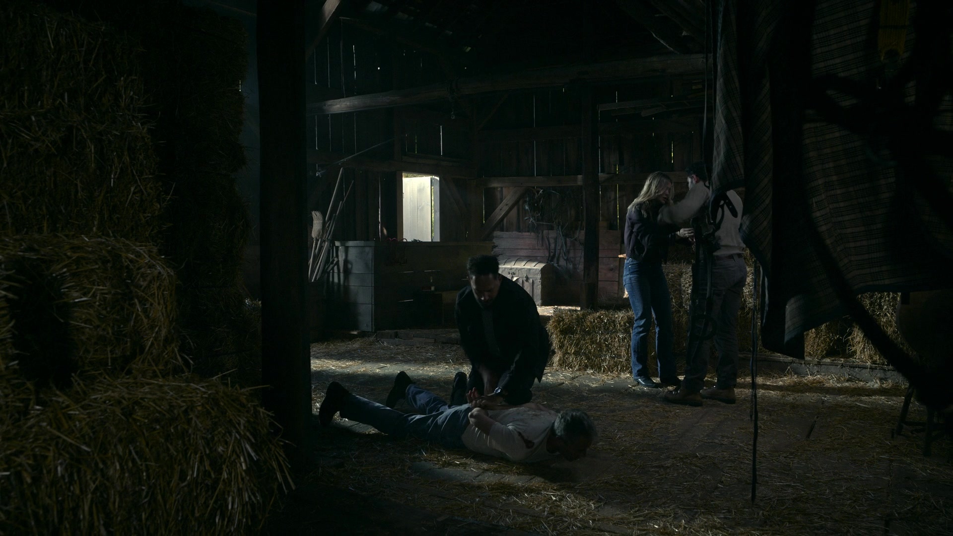 mrarchives_thehuntingparty_2x01_caps_0485.jpg