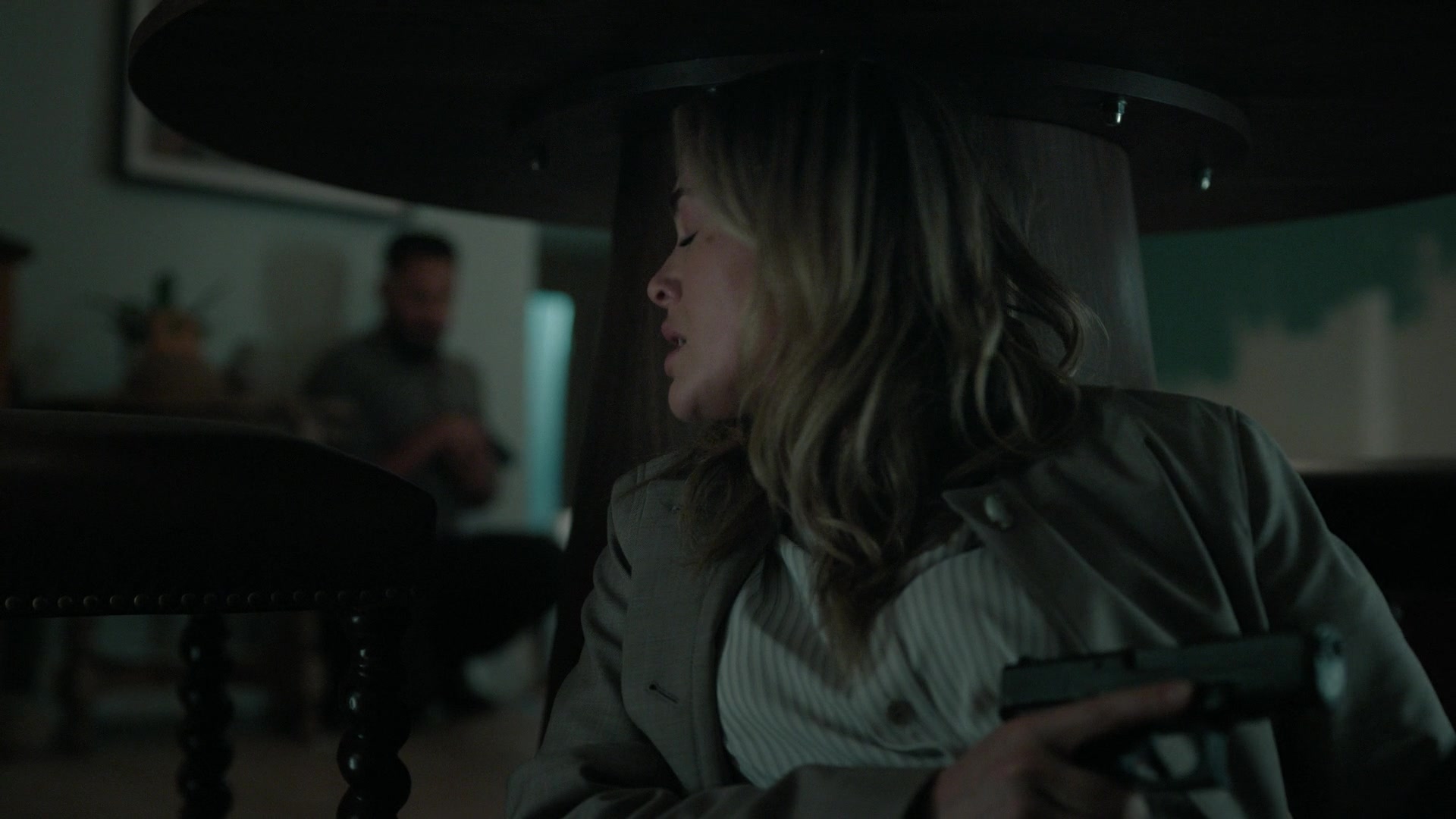 melissaroxburgharchives_thehuntingparty_caps_2x02__000998.jpg