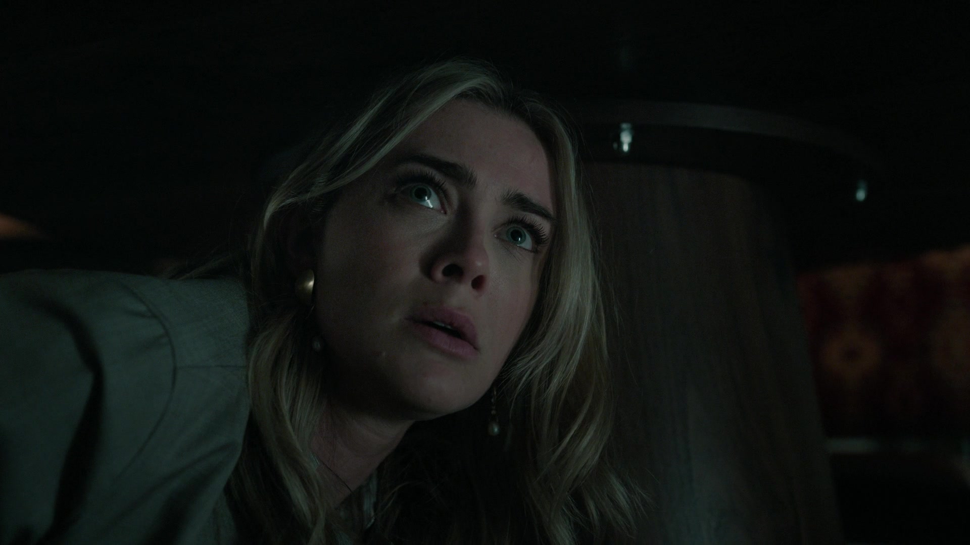melissaroxburgharchives_thehuntingparty_caps_2x02__001023.jpg