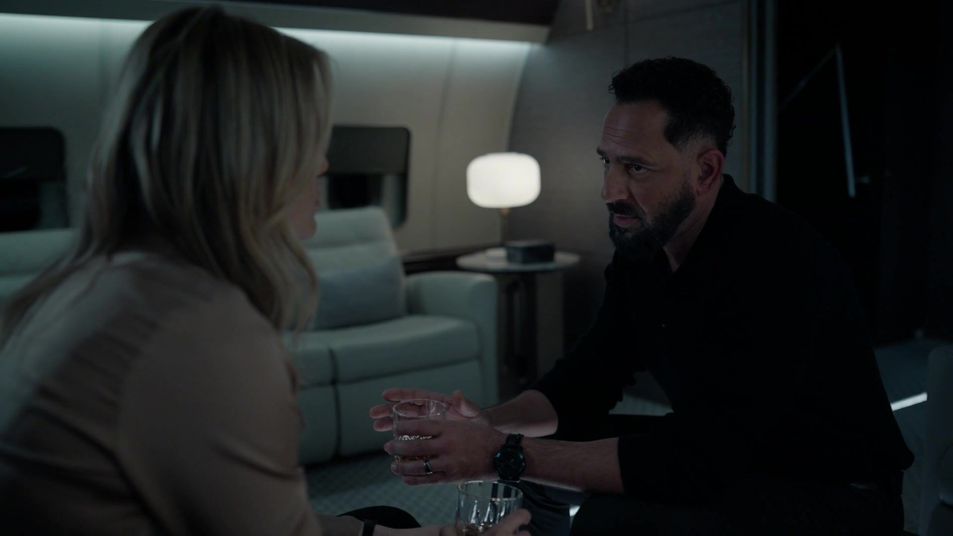 melissaroxburgharchives_thehuntingparty_2x05_caps_0369.jpg