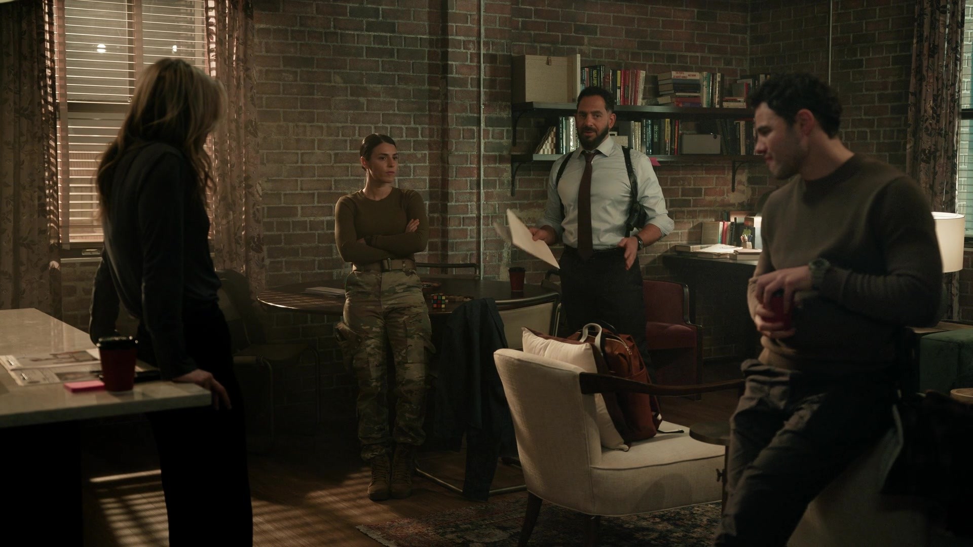melissaroxburgharchives_thehuntingparty_3x08_caps_0012.jpg