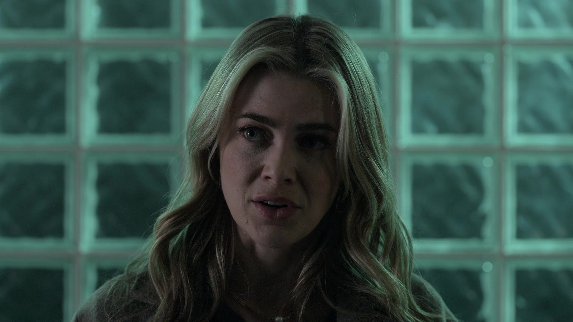 melissaroxburgharchives_thehuntingparty_3x08_caps_0534.jpg