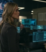 melissaroxburgharchives_thehuntingparty_3x08_caps_0038.jpg
