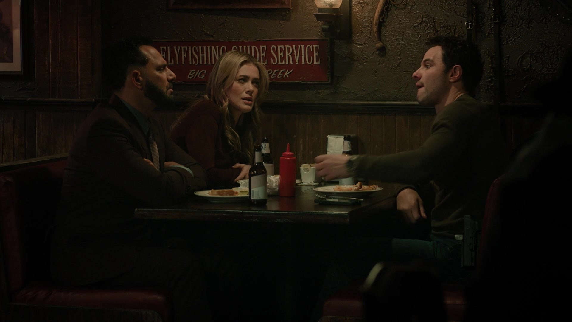 melissaroxburgharchives_thehuntingparty_2x09_caps_0008.jpg