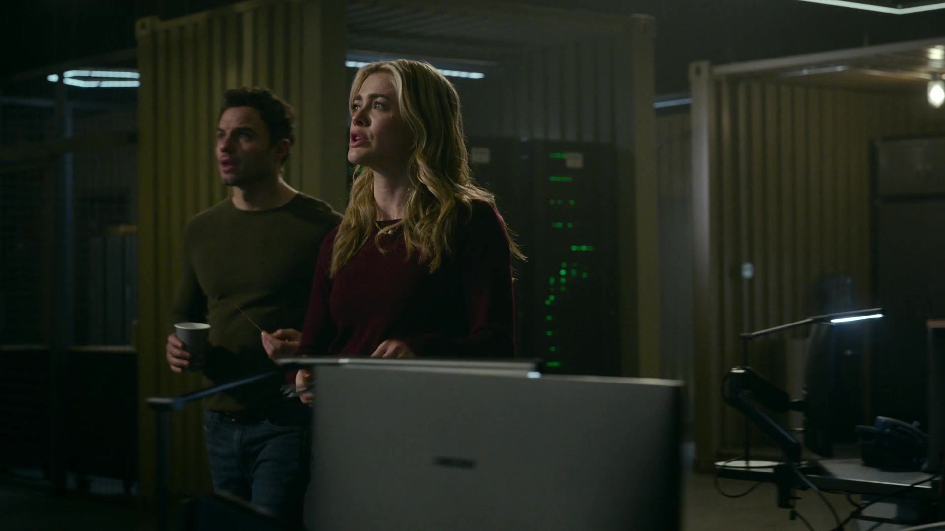 melissaroxburgharchives_thehuntingparty_2x09_caps_0036.jpg