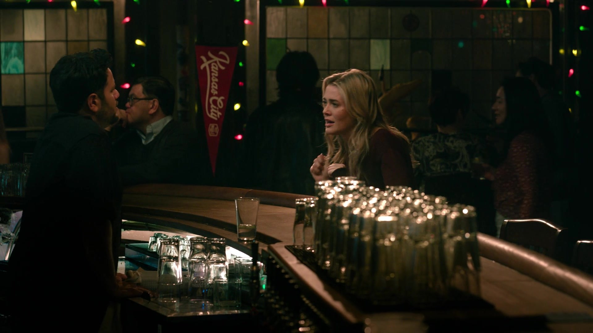 melissaroxburgharchives_thehuntingparty_2x09_caps_0281.jpg