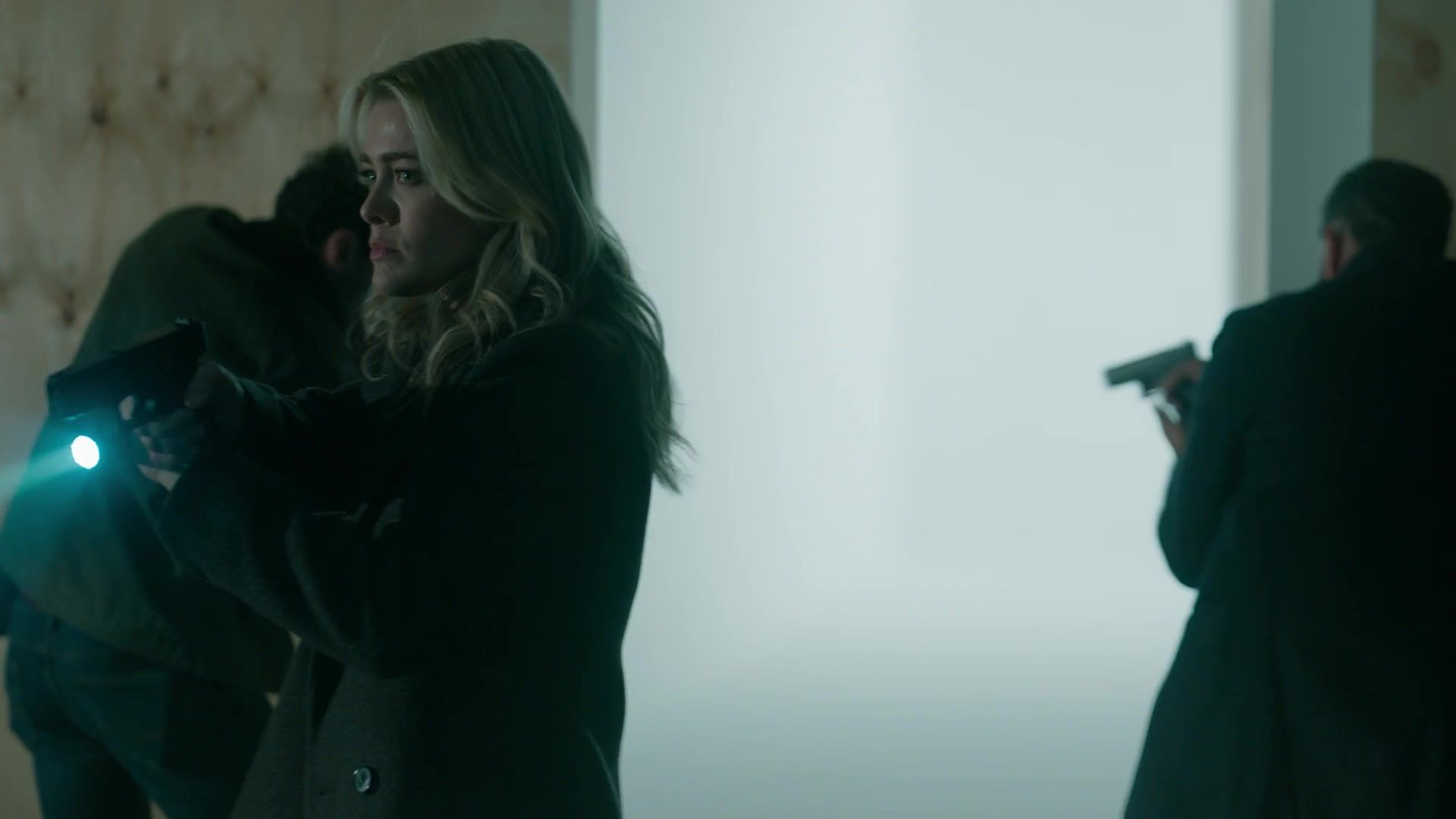 melissaroxburgharchives_thehuntingparty_2x05_caps_0171.jpg