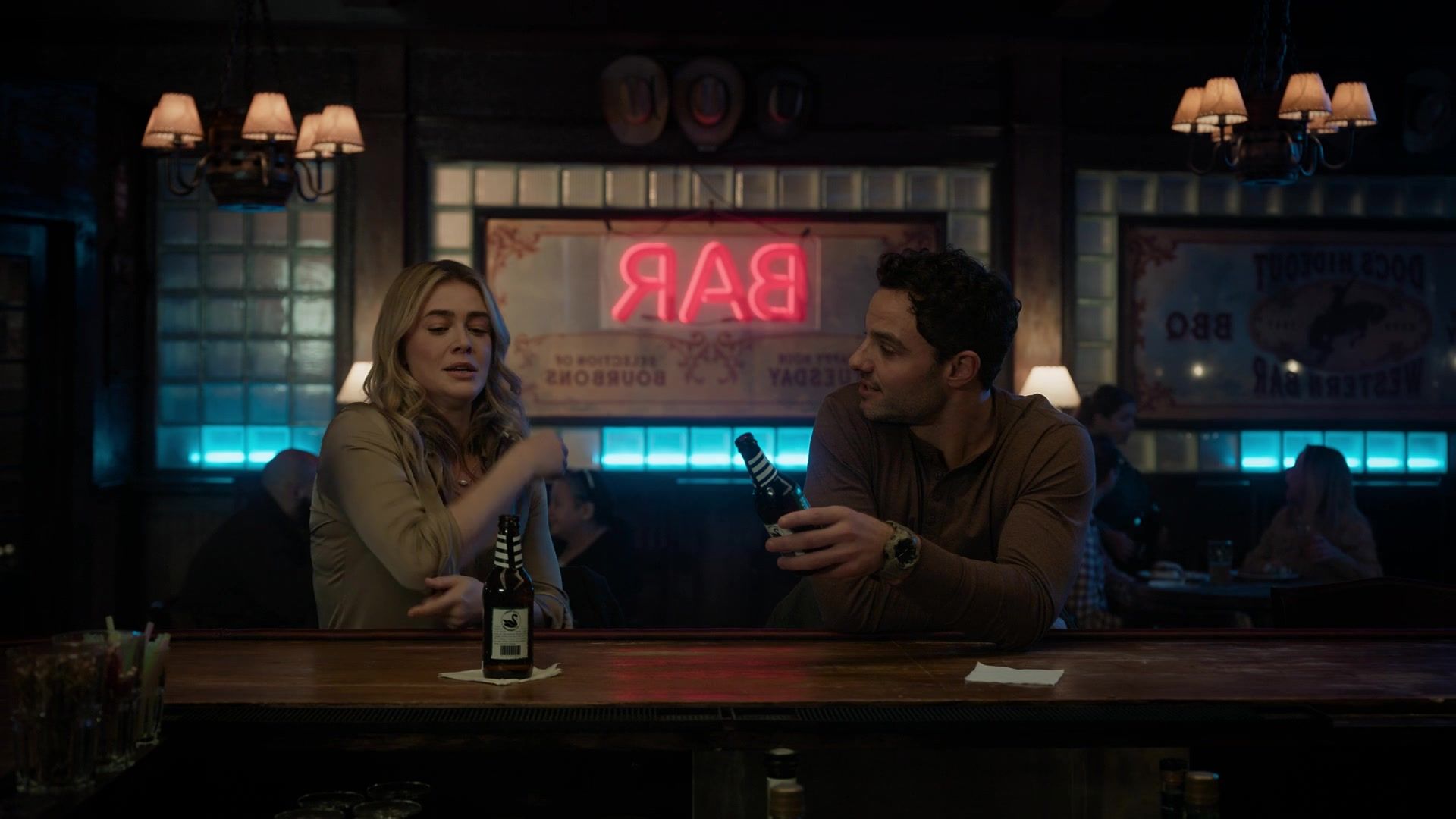 melissaroxburgharchives_thehuntingparty_2x05_caps_0393.jpg