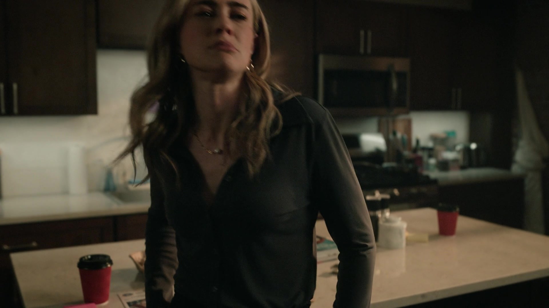 melissaroxburgharchives_thehuntingparty_3x08_caps_0001.jpg