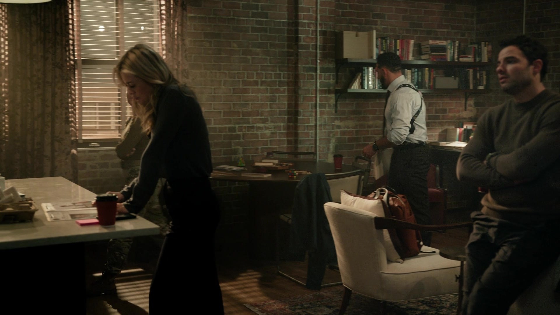 melissaroxburgharchives_thehuntingparty_3x08_caps_0015.jpg
