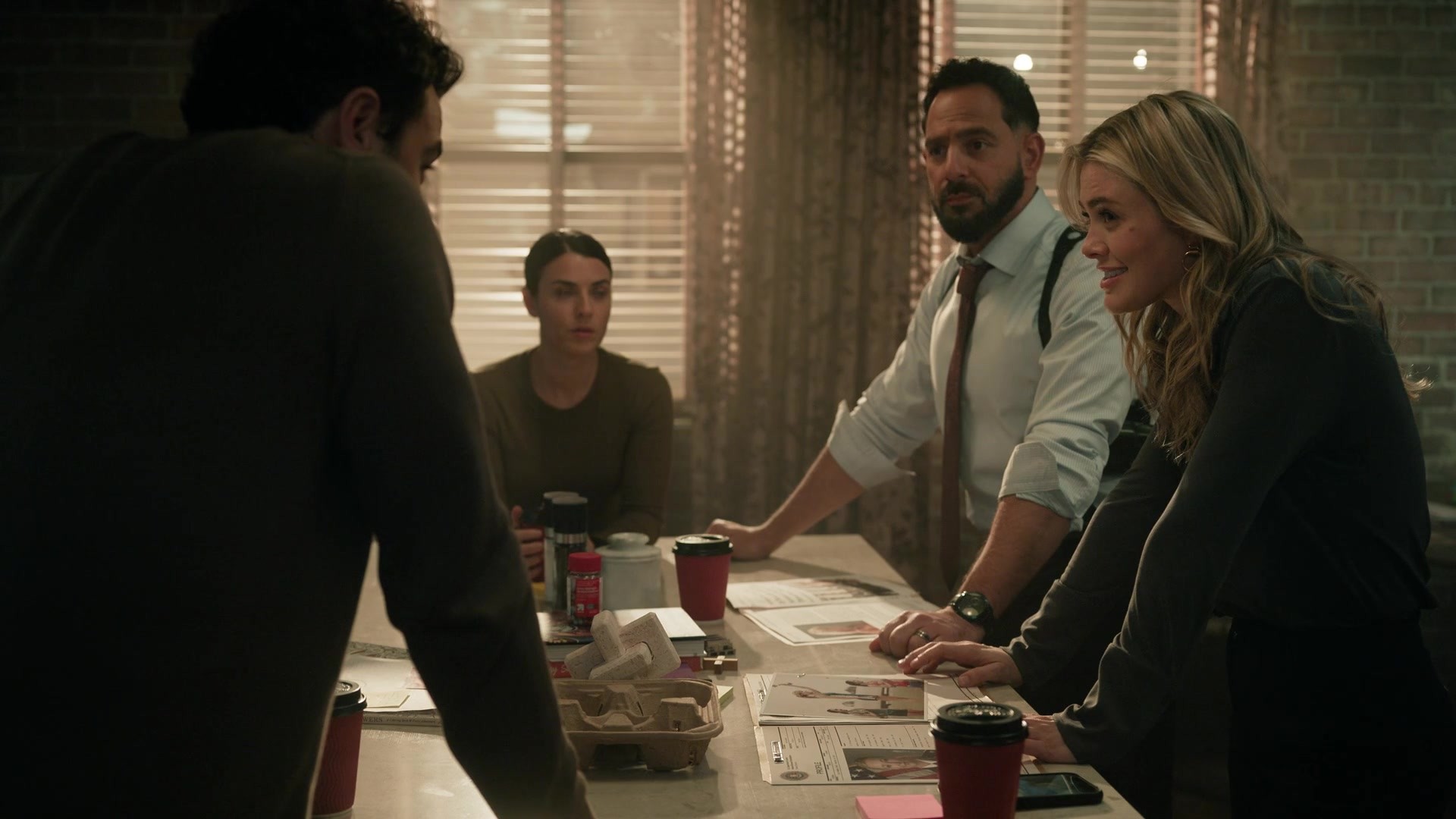 melissaroxburgharchives_thehuntingparty_3x08_caps_0022.jpg