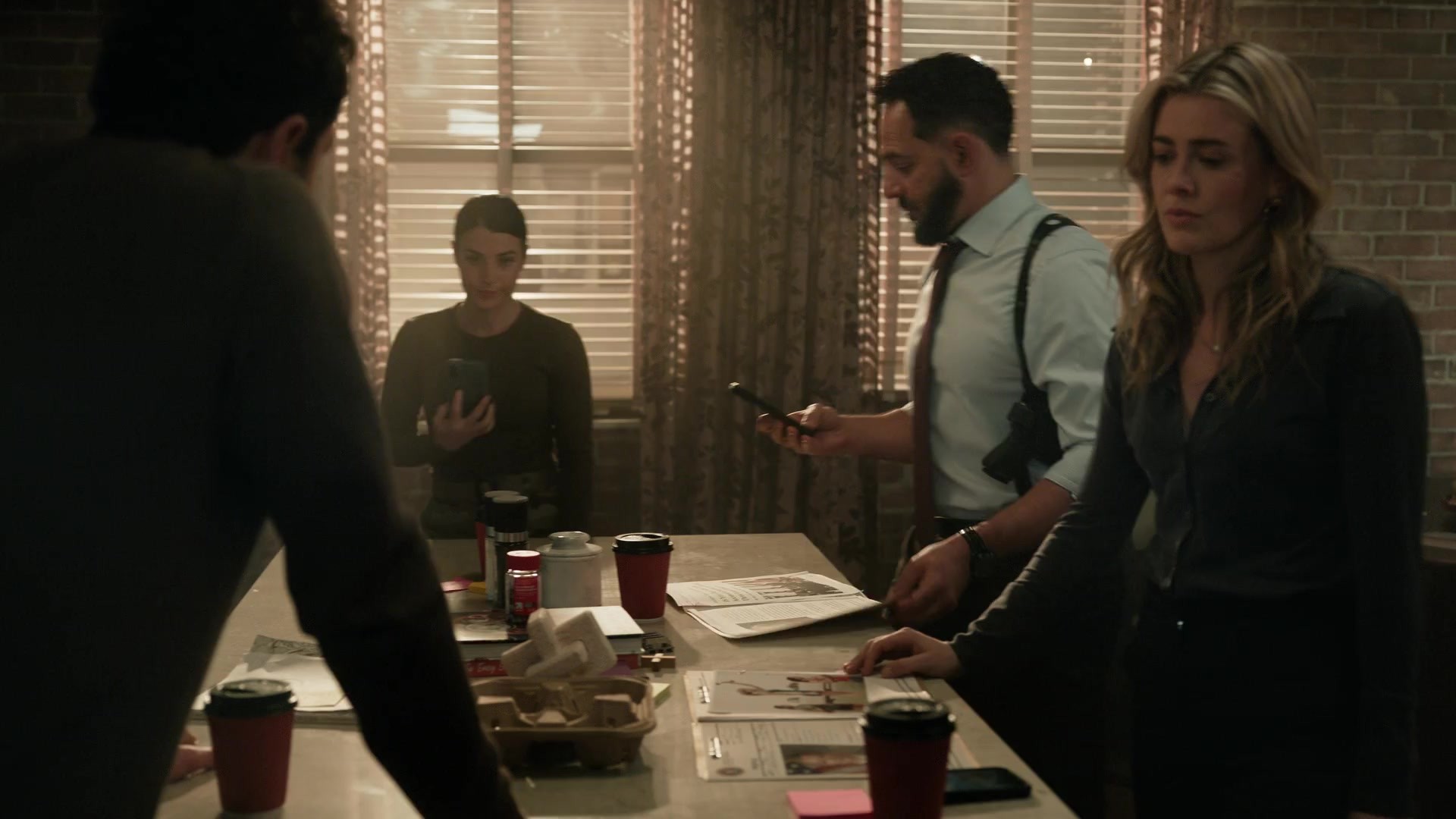 melissaroxburgharchives_thehuntingparty_3x08_caps_0033.jpg
