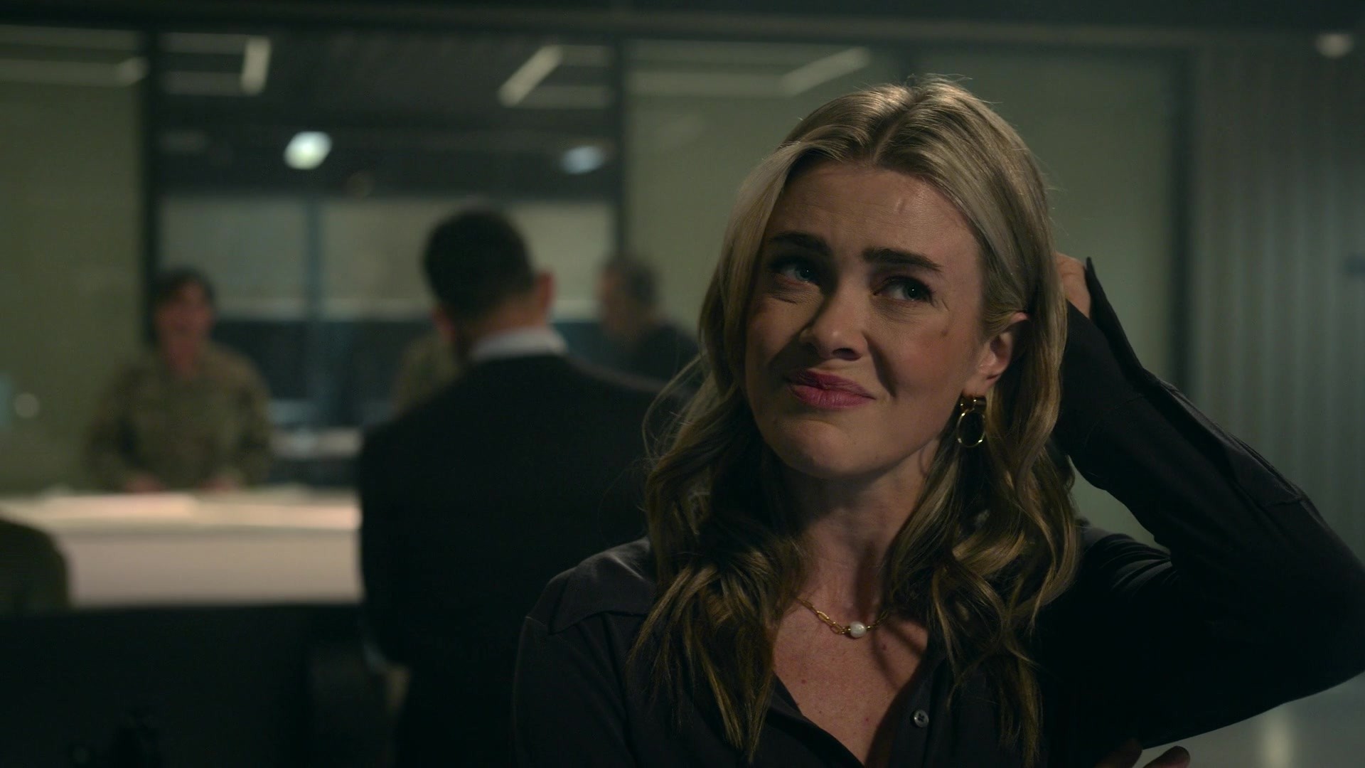 melissaroxburgharchives_thehuntingparty_3x08_caps_0087.jpg