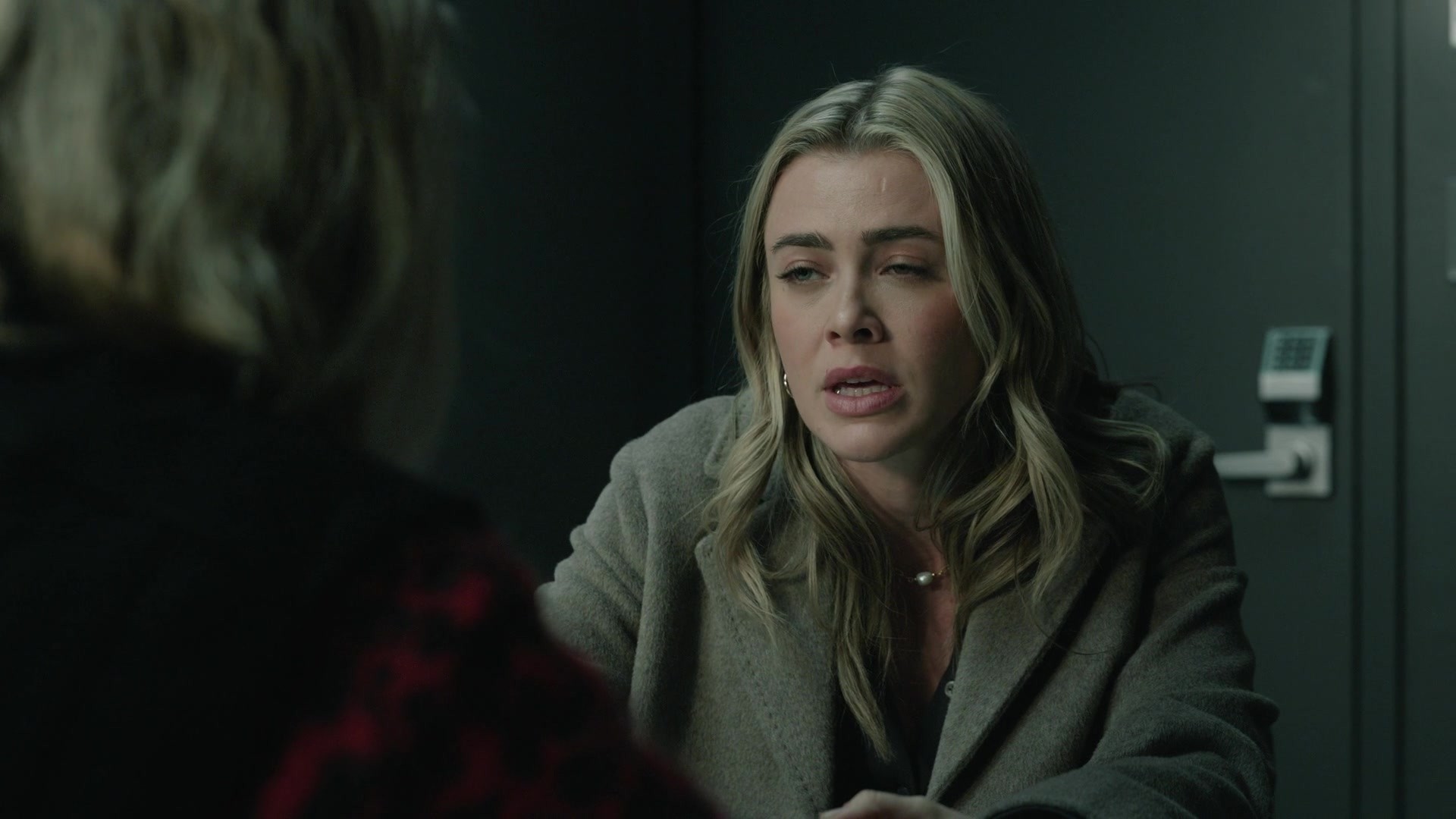 melissaroxburgharchives_thehuntingparty_3x08_caps_0198.jpg