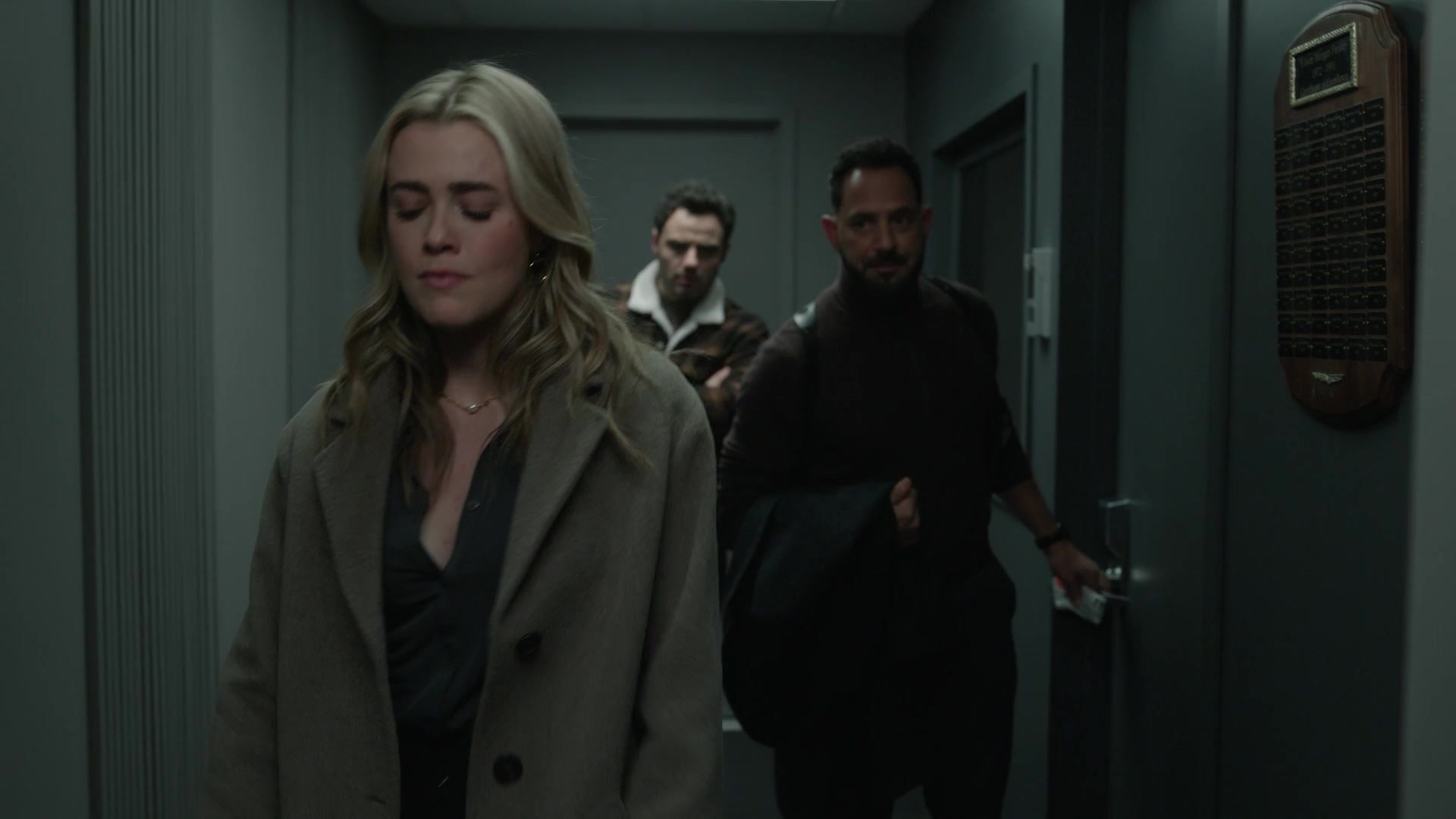 melissaroxburgharchives_thehuntingparty_3x08_caps_0225.jpg