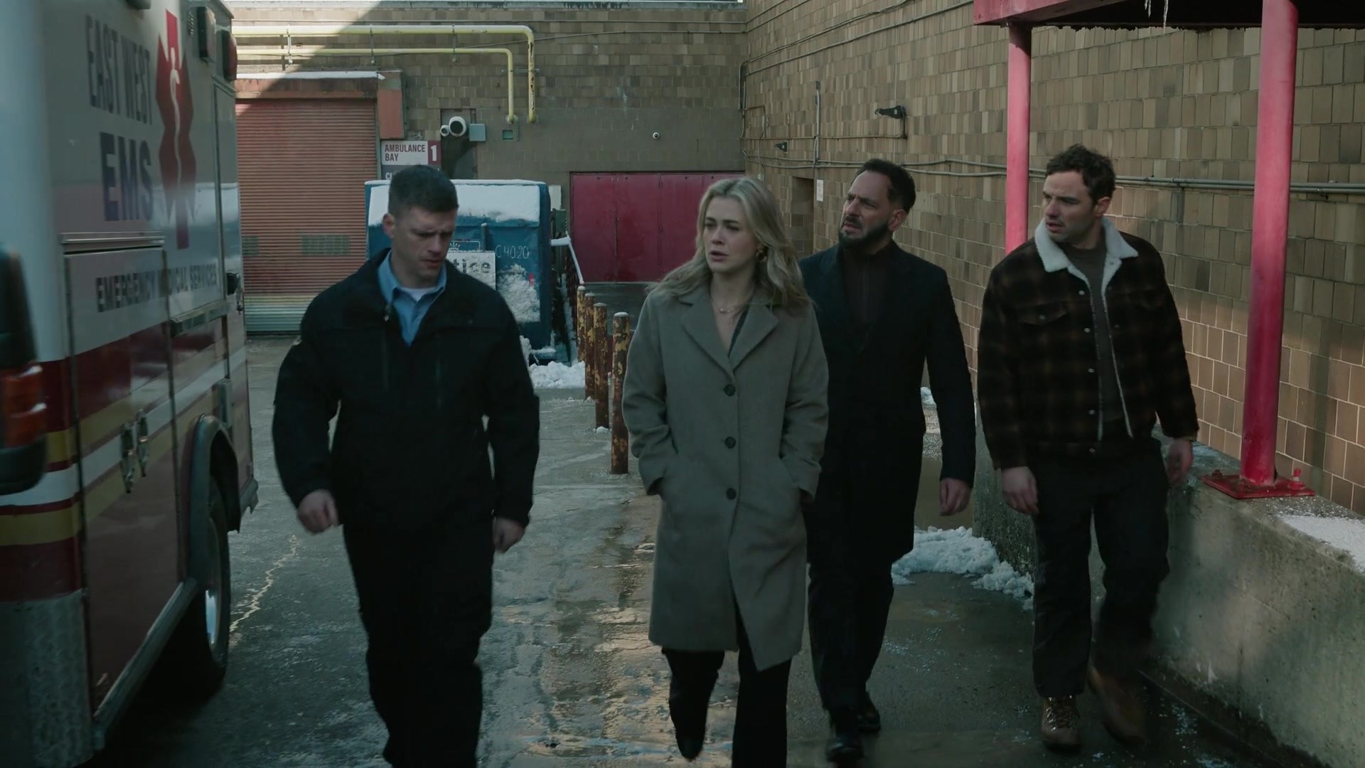 melissaroxburgharchives_thehuntingparty_3x08_caps_0248.jpg