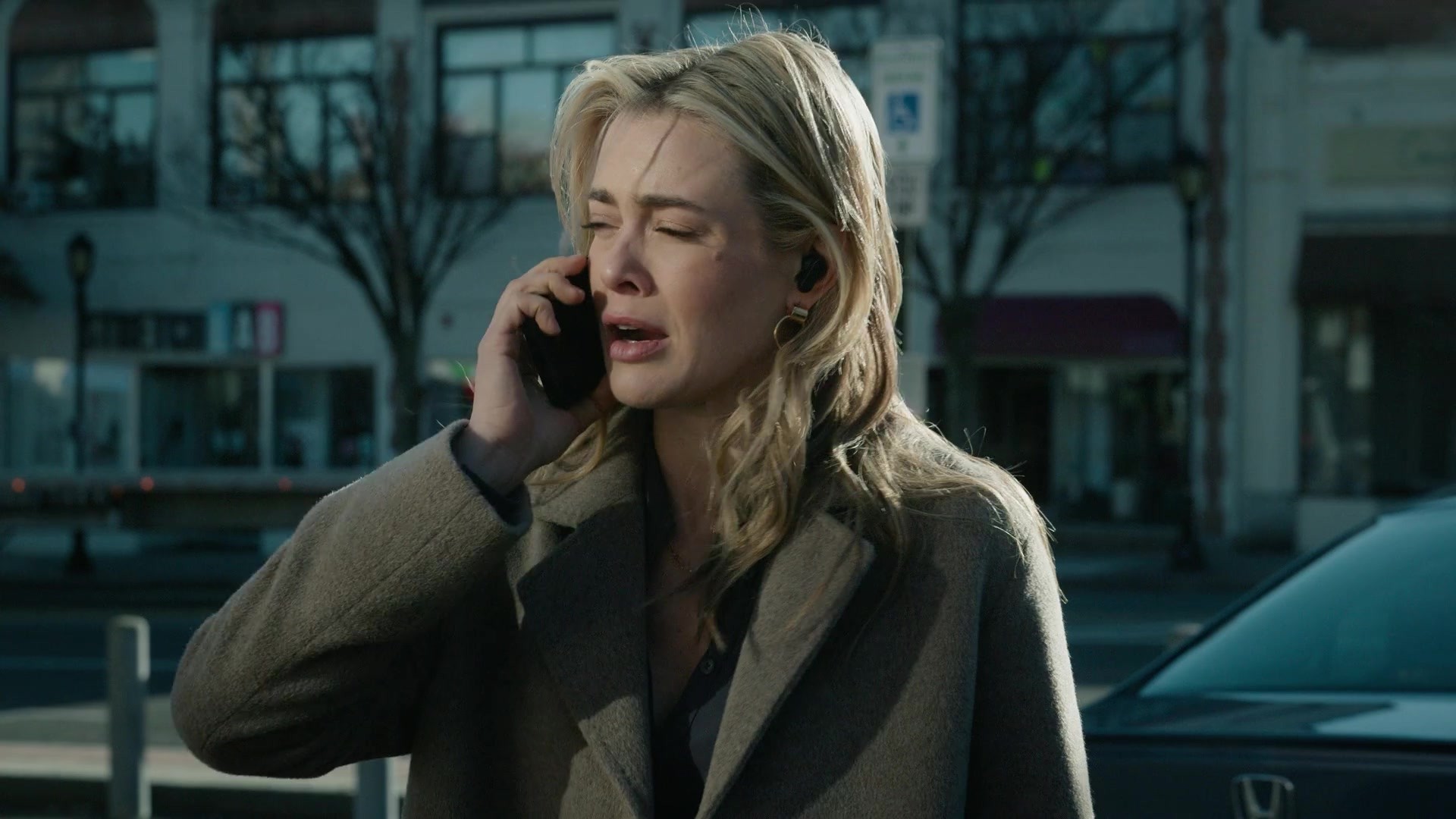 melissaroxburgharchives_thehuntingparty_3x08_caps_0349.jpg