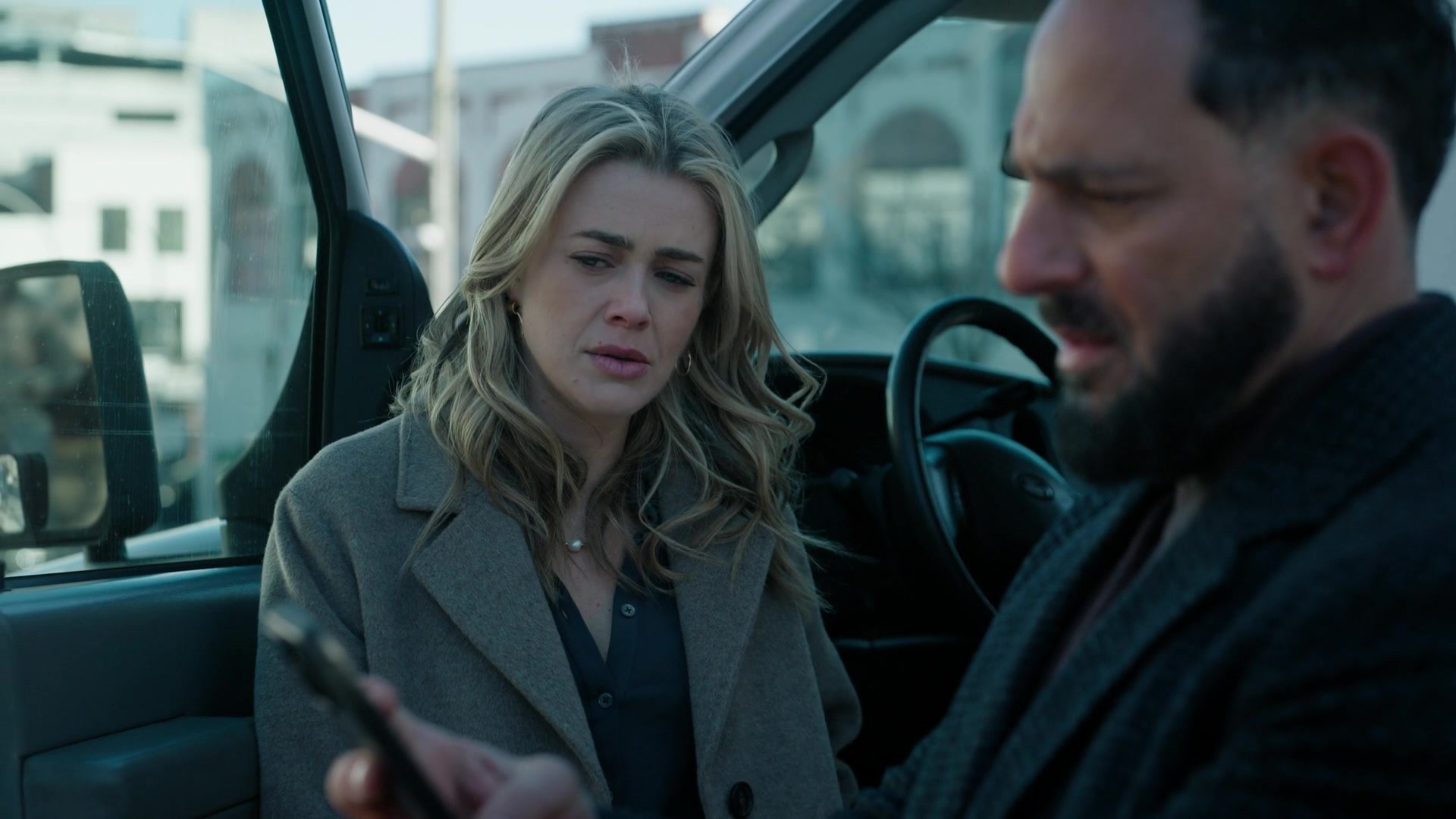melissaroxburgharchives_thehuntingparty_3x08_caps_0410.jpg
