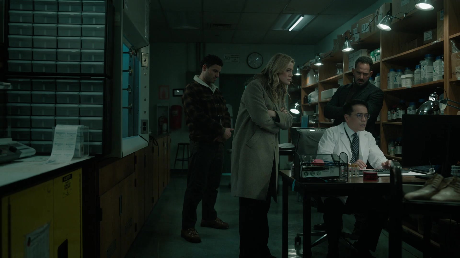 melissaroxburgharchives_thehuntingparty_3x08_caps_0471.jpg