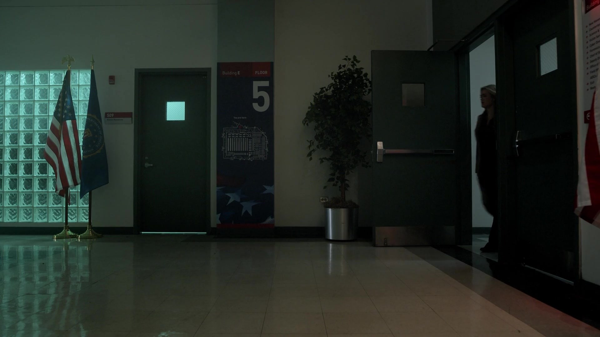 melissaroxburgharchives_thehuntingparty_3x08_caps_0507.jpg