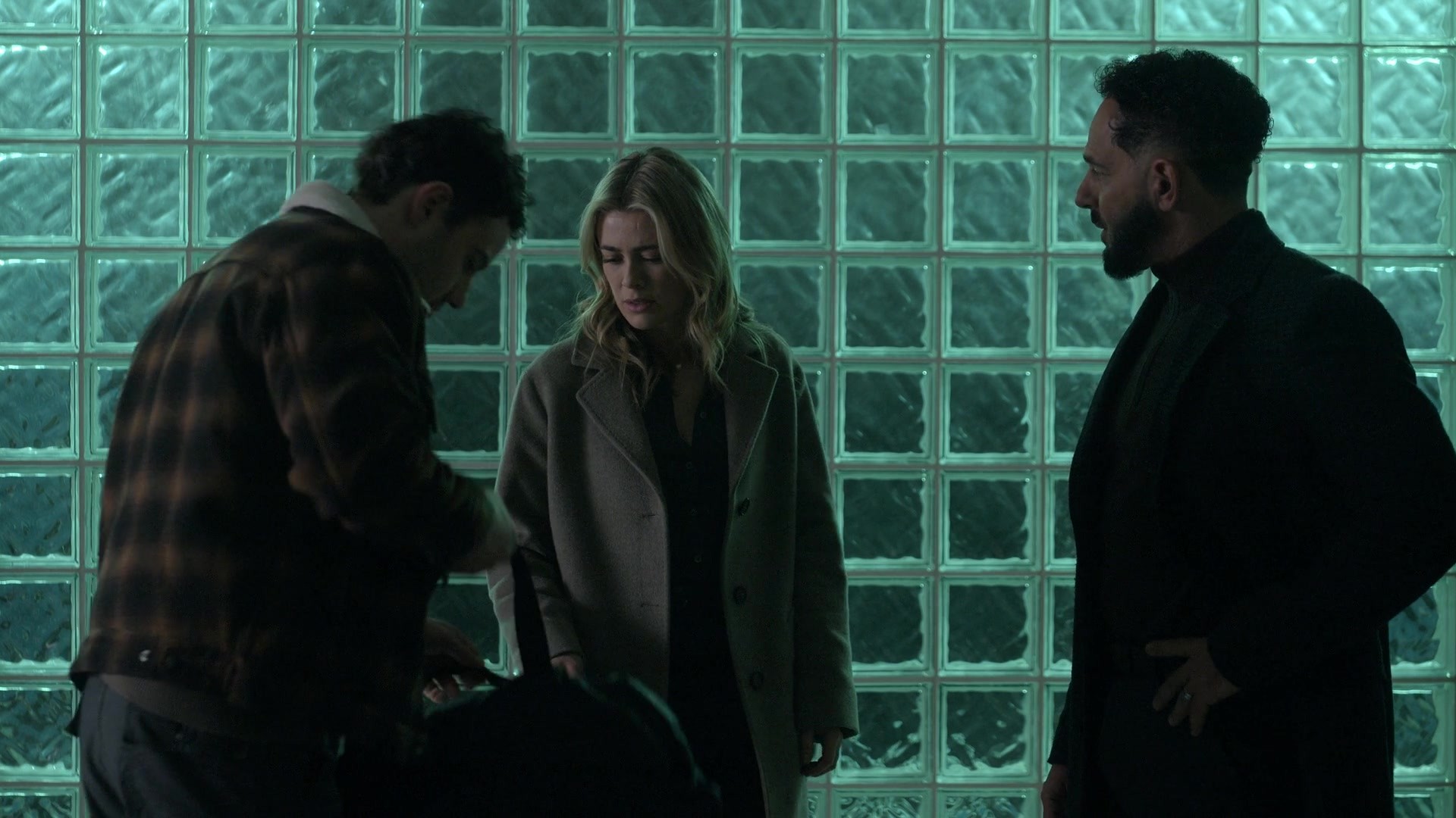 melissaroxburgharchives_thehuntingparty_3x08_caps_0525.jpg