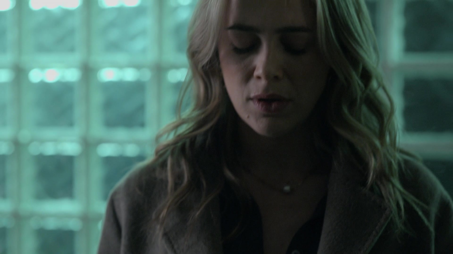 melissaroxburgharchives_thehuntingparty_3x08_caps_0527.jpg