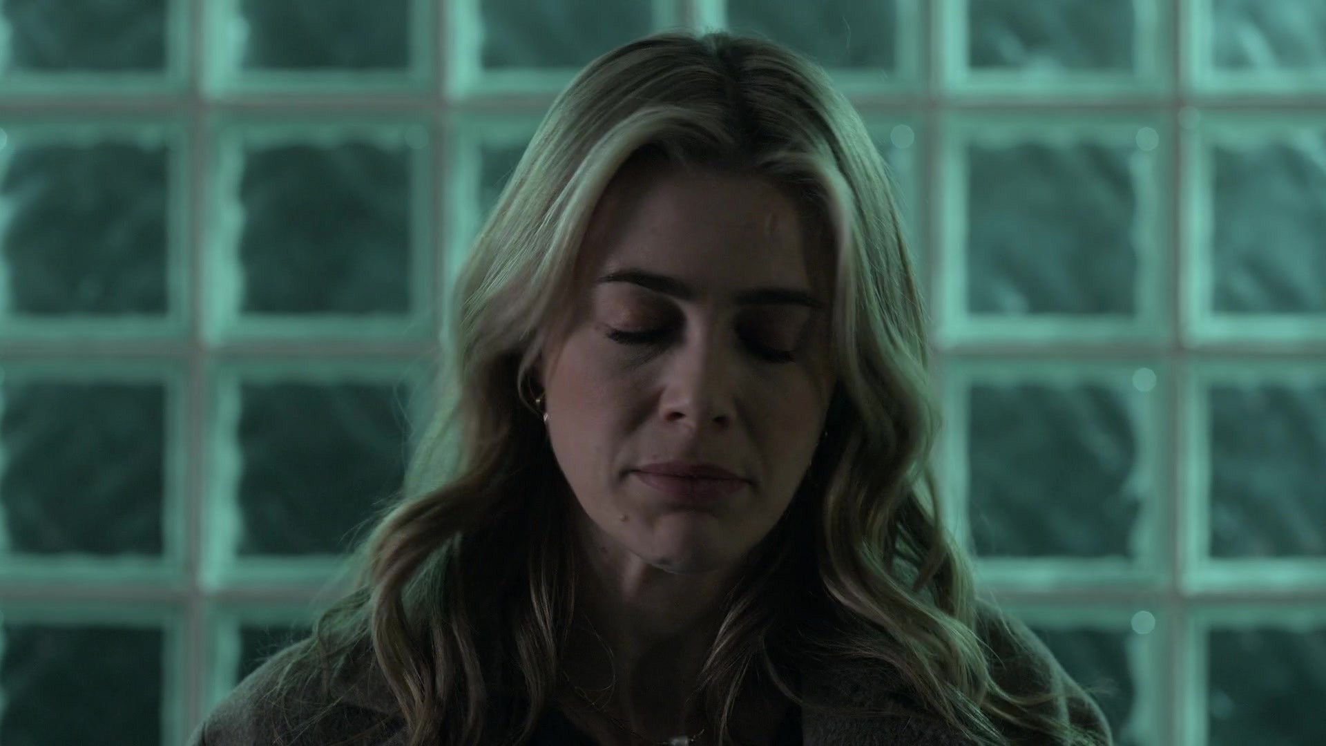 melissaroxburgharchives_thehuntingparty_3x08_caps_0531.jpg