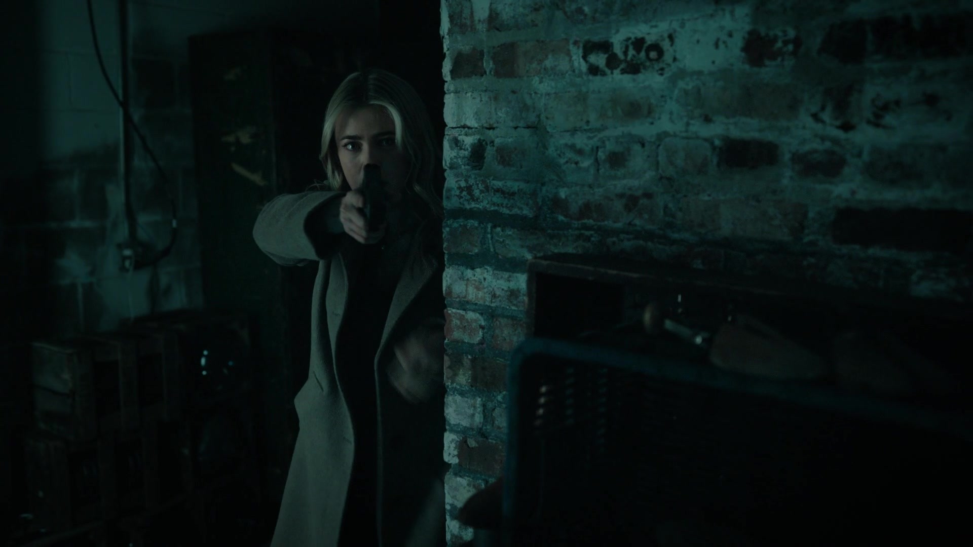 melissaroxburgharchives_thehuntingparty_3x08_caps_0554.jpg
