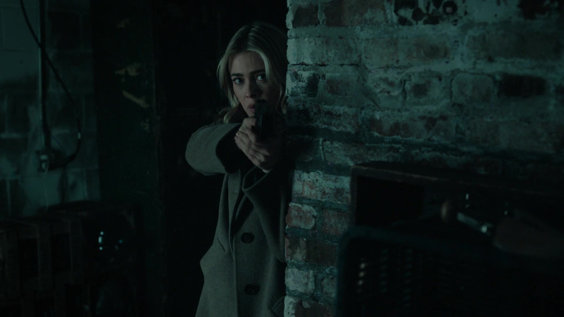 melissaroxburgharchives_thehuntingparty_3x08_caps_0560.jpg