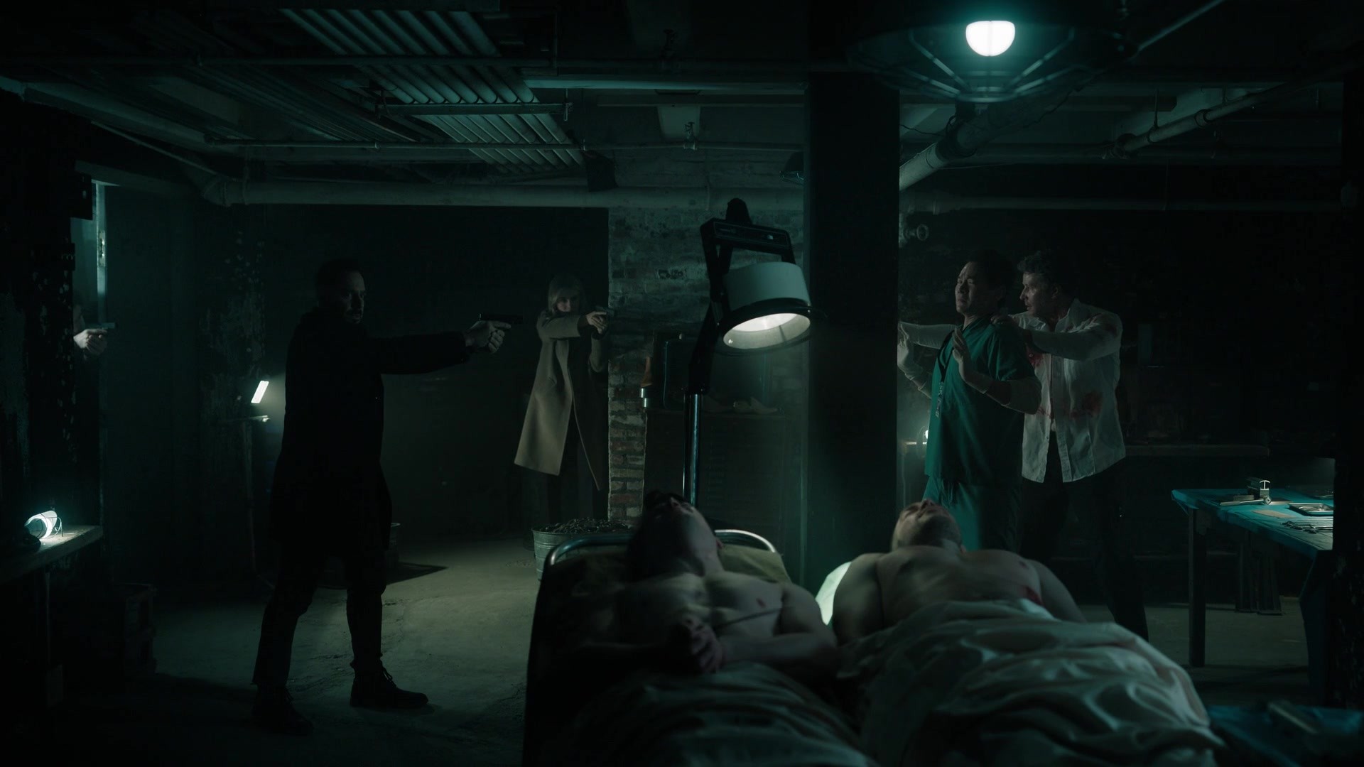 melissaroxburgharchives_thehuntingparty_3x08_caps_0565.jpg
